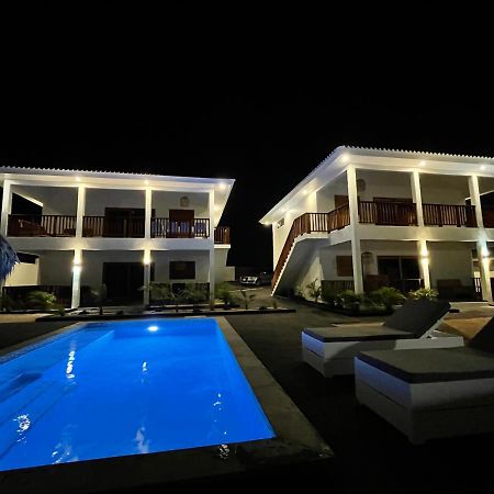 N-Joy Residence Curacao - Nieuwe Appartementen Met Zwembad Ян-Тил Экстерьер фото